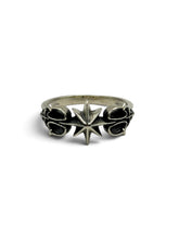 COMPASS Ring aus 925 Sterlingsilber mit achtzackigem Kompass-Stern, Frontansicht