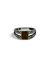 AMBER Ring aus 925 Sterlingsilber mit rechteckigem Stein in Tigerauge-Optik, Frontansicht
